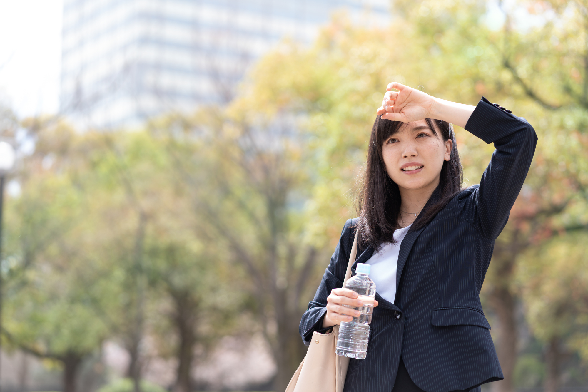 無汗症チェック|暑いのに汗が出ないのは病気かも「脇汗をかかない」人は要チェック | Medicalook(メディカルック)